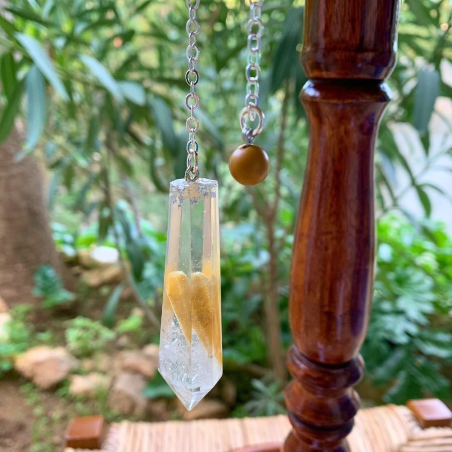 Pendule résine Jaspe jaune, cristal de roche