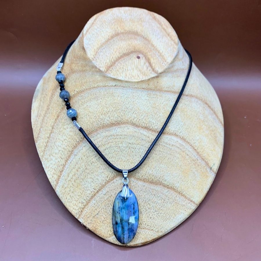 Pendentif Labradorite bleu avec bélière 4