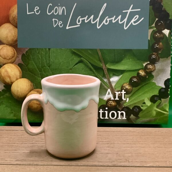 Tasse thé ou Café  rose pastel crème blanche