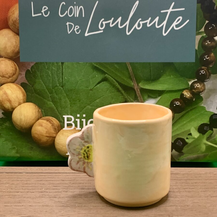 Tasse faïence thé ou café demi fleur