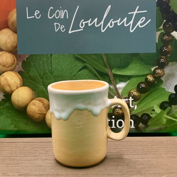 Tasse thé ou Café  abricot pastel crème blanche
